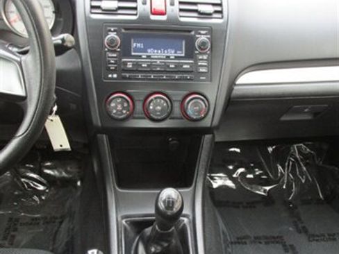 Used 2013 Subaru Impreza 2.0i AWD/4WD image 18
