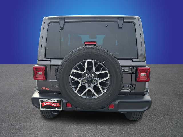 Used 2026 Jeep Wrangler Unlimited Sahara AWD/4WD image 5