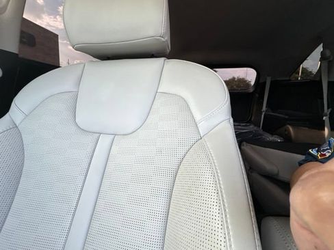 Certified 2025 Kia Sorento EX FWD image 15