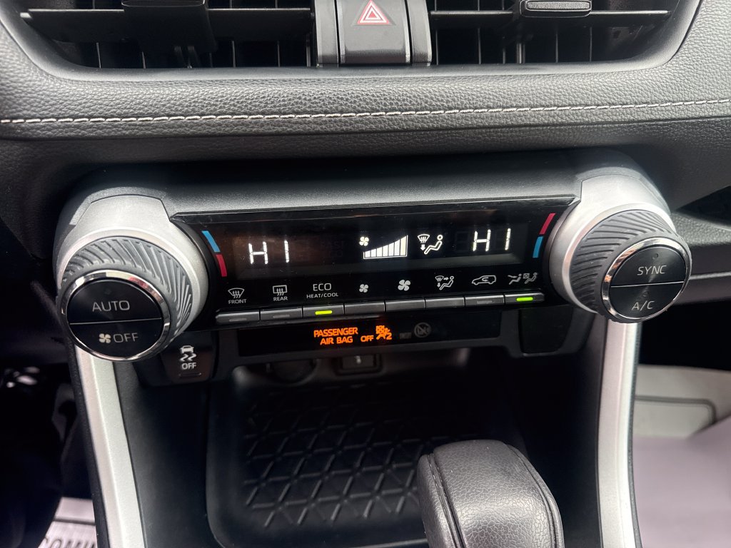 Used 2020 Toyota RAV4 XLE w/ Convenience Package AWD/4WD image 33