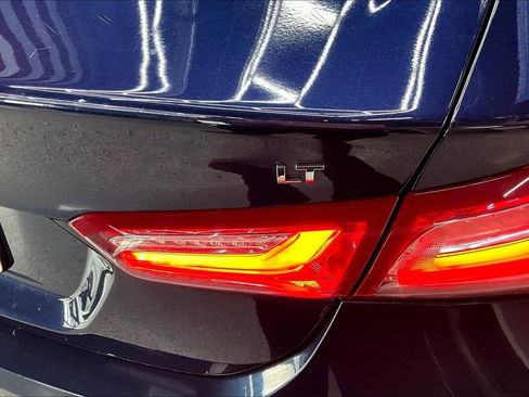 Used 2022 Chevrolet Malibu LT image 23