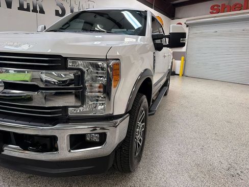 Used 2017 Ford F250 Lariat w/ Lariat Value Package AWD/4WD image 13