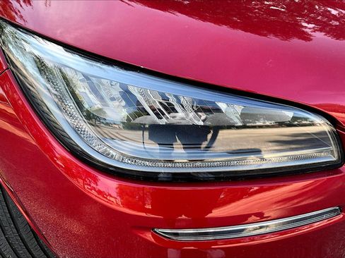 Used 2021 Lincoln Corsair Reserve w/ Equipment Group 201A image 26