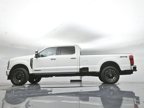 Certified 2024 Ford F250 Platinum AWD/4WD image 57