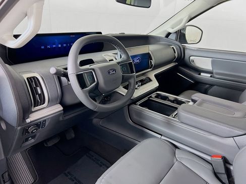 New 2026 Ford Expedition Max Active AWD/4WD image 3