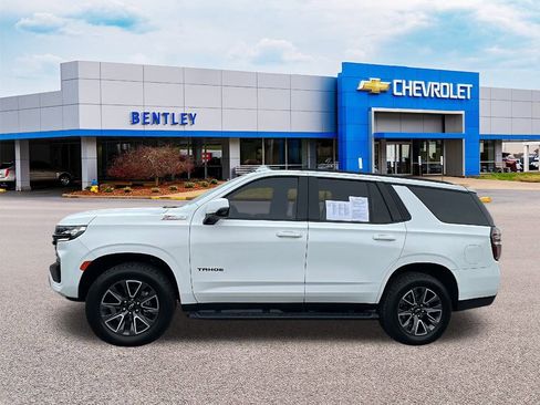 Used 2023 Chevrolet Tahoe Z71 w/ Luxury Package image 2