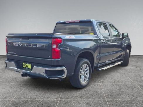 Used 2022 Chevrolet Silverado 1500 LT AWD/4WD image 13