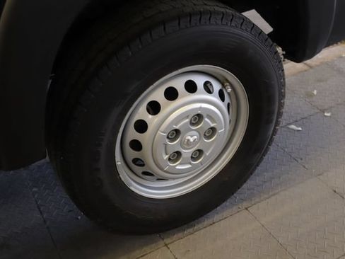 Used 2025 RAM ProMaster 2500 FWD image 11