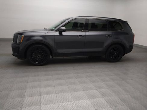 Used 2022 Kia Telluride SX w/ SX Prestige Package image 2