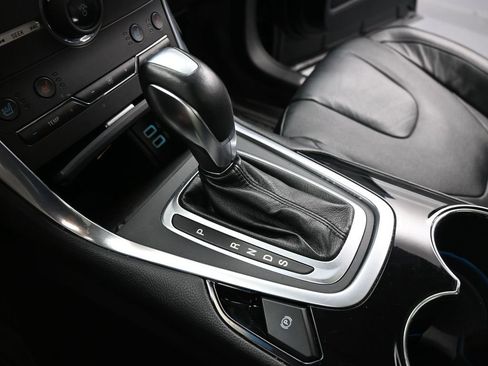 Used 2016 Ford Edge Titanium w/ Equipment Group 301A image 14