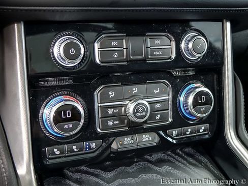 Used 2024 GMC Yukon Denali w/ Advanced Technology Package AWD/4WD image 20