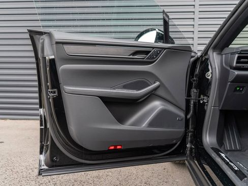 New 2026 Porsche Macan GTS Electric AWD/4WD image 28