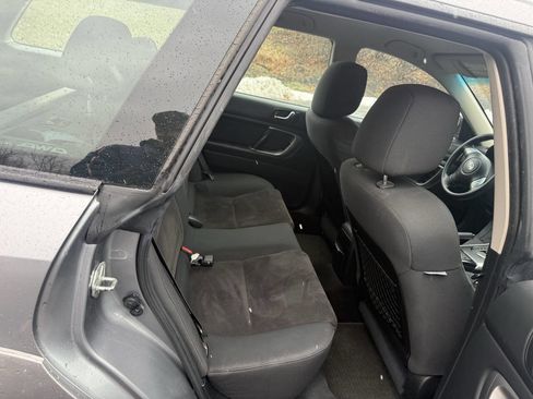 Used 2008 Subaru Outback 2.5i L.L. Bean image 12