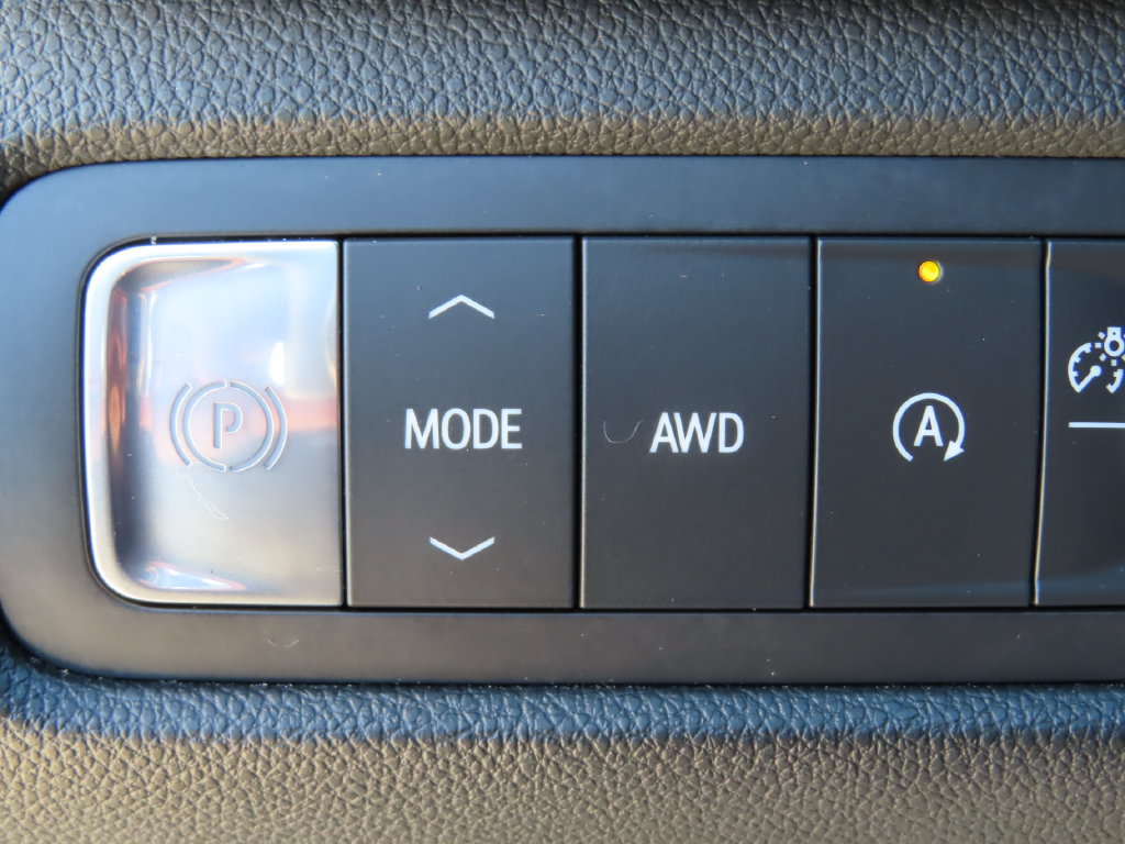 Used 2025 GMC Acadia AT4 w/ Luxury Package AWD/4WD image 12