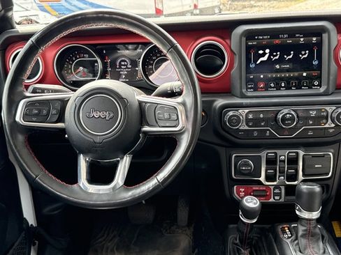 Used 2022 Jeep Gladiator Rubicon w/ LED Lighting Group AWD/4WD image 5