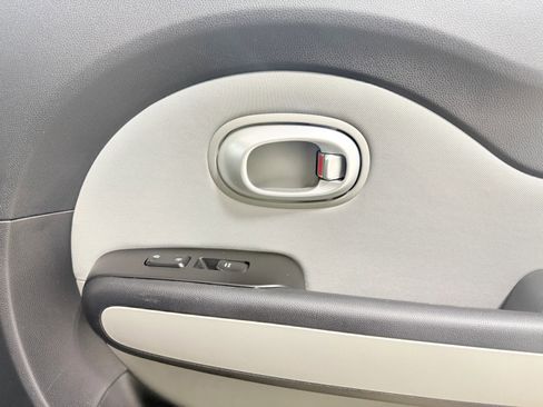 Used 2014 Kia Soul EV image 18