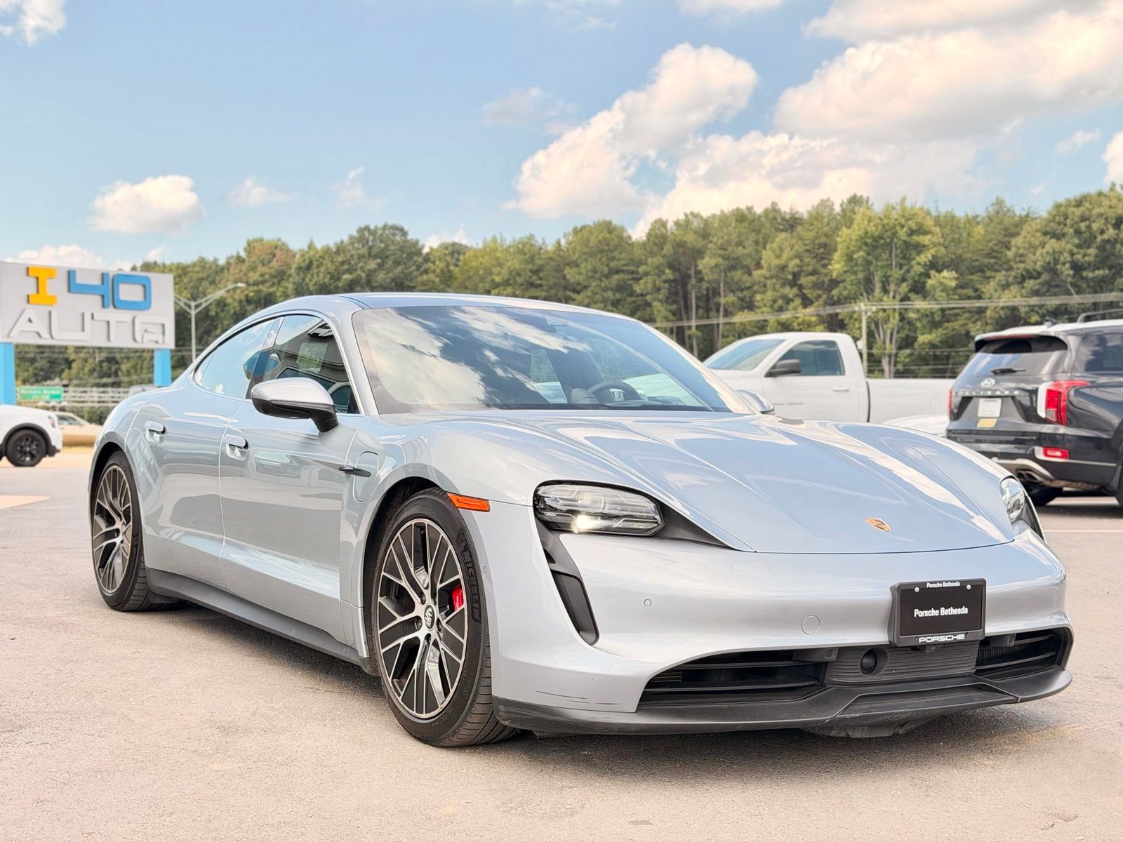 Used 2020 Porsche Taycan 4S w/ Premium Package AWD/4WD image 11