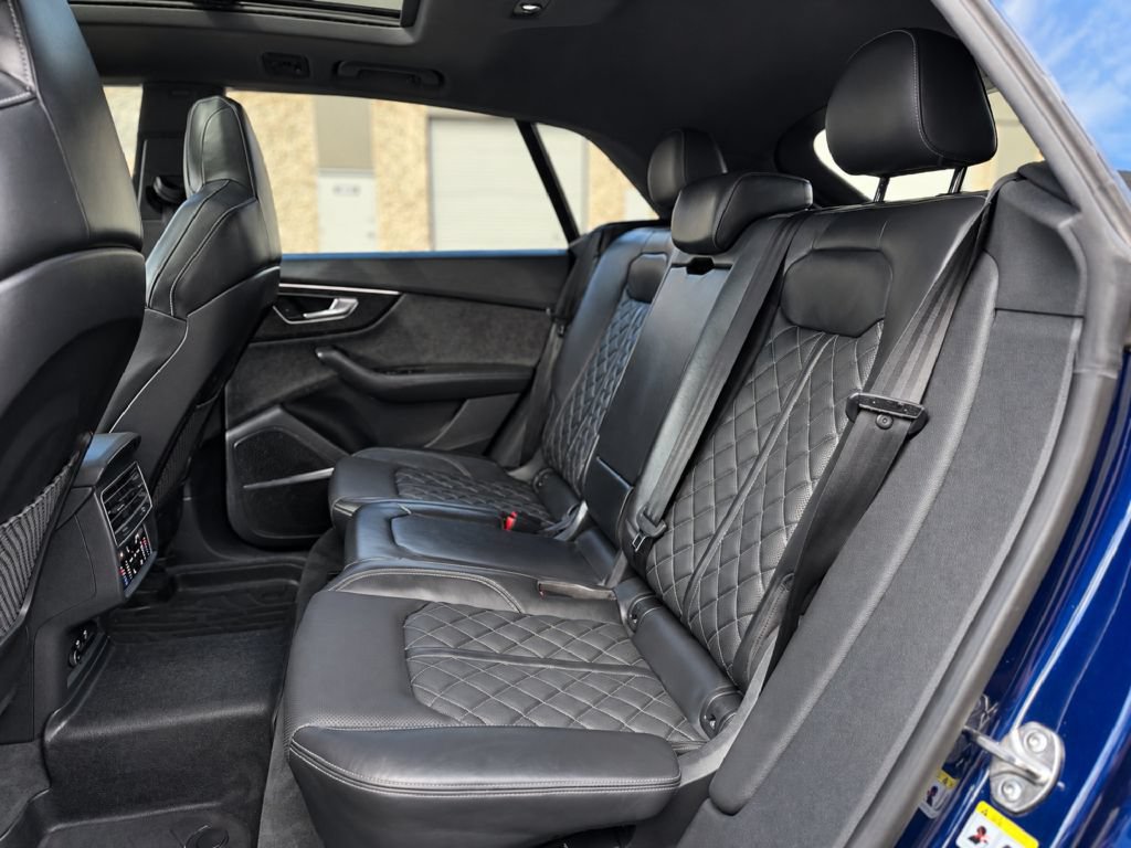 Used 2020 Audi SQ8 Prestige w/ Prestige Package AWD/4WD image 18