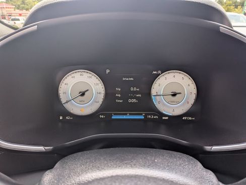 Used 2021 Hyundai Santa Fe Limited FWD image 21