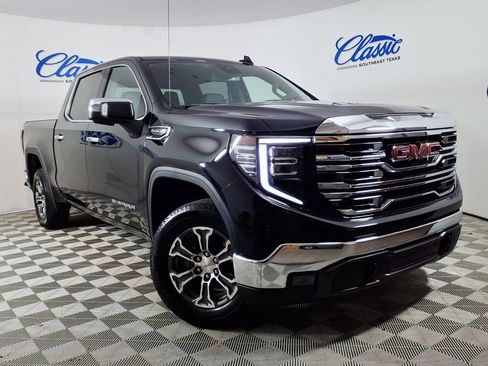 Used 2025 GMC Sierra 1500 SLT AWD/4WD image 1