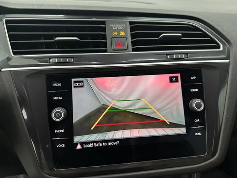 Used 2024 Volkswagen Tiguan SE w/ MDO Package, Two-Row AWD/4WD image 19