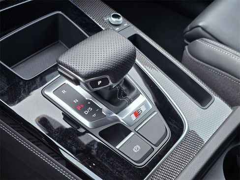 Used 2023 Audi SQ5 Premium Plus w/ Premium Plus Package image 16