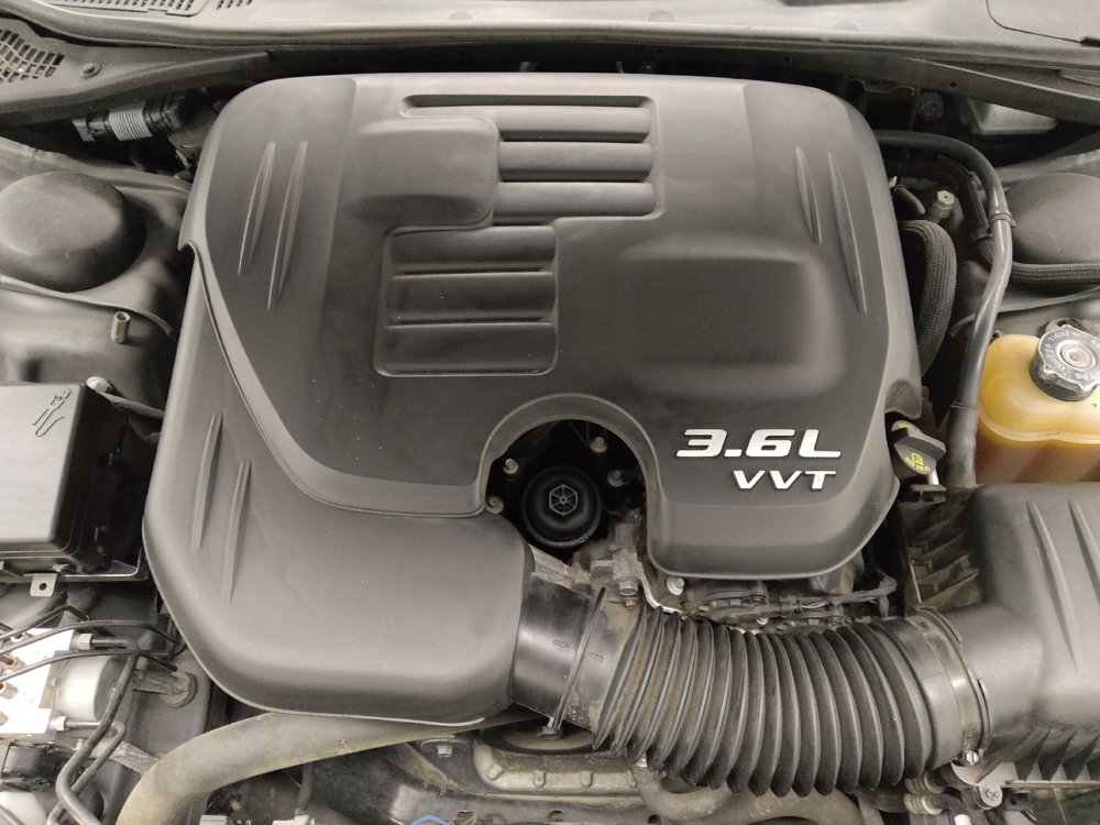 Used 2019 Dodge Challenger SXT RWD image 30