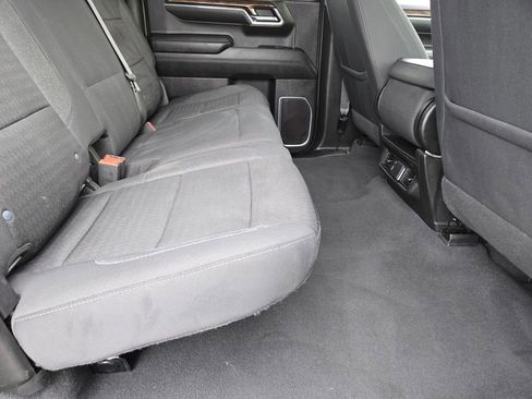 Used 2024 GMC Sierra 1500 SLE image 14