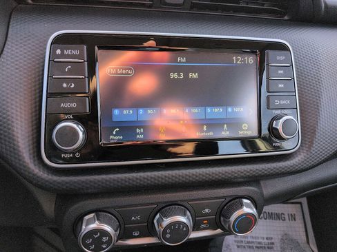 Used 2024 Nissan Kicks S image 18