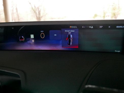 Used 2024 Lincoln Nautilus Reserve image 24