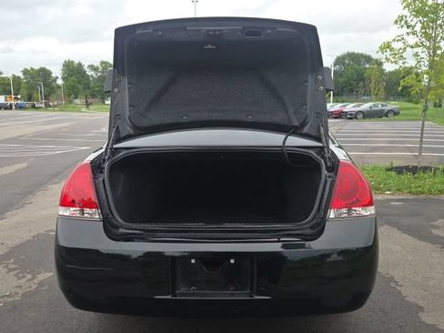 Used 2009 Chevrolet Impala LT FWD image 10