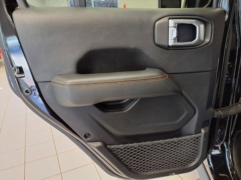 Used 2020 Jeep Gladiator Mojave image 17