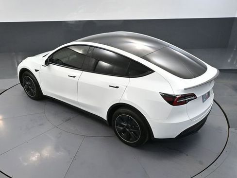 Used 2022 Tesla Model Y Long Range image 48