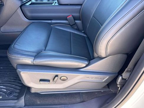 New 2025 Ford Expedition Tremor image 19