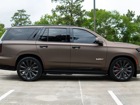 Used 2025 Cadillac Escalade V w/ LPO, Floor Liner Package image 8