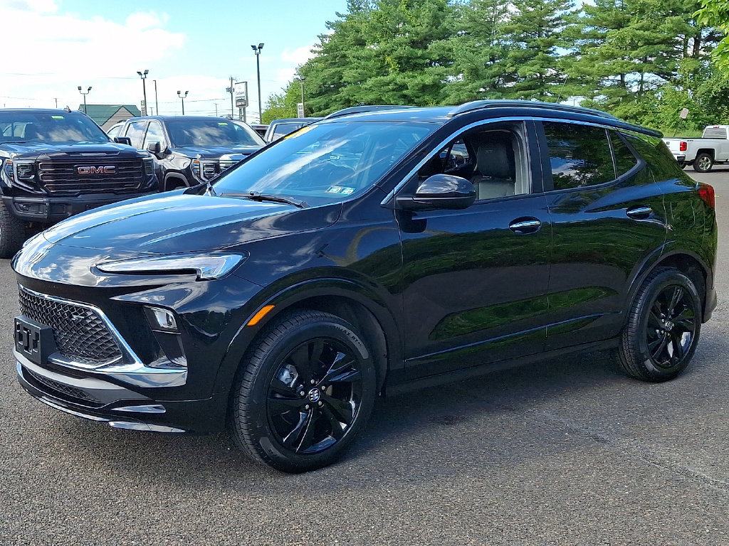 Certified 2024 Buick Encore GX Sport Touring AWD/4WD image 3