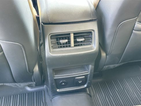 Certified 2024 Ford Edge SEL w/ Convenience Package image 23