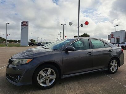 Used 2014 Toyota Camry SE