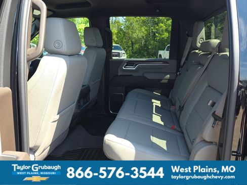 New 2026 Chevrolet Silverado 2500 LT w/ Z71 Chrome Sport Edition AWD/4WD image 29