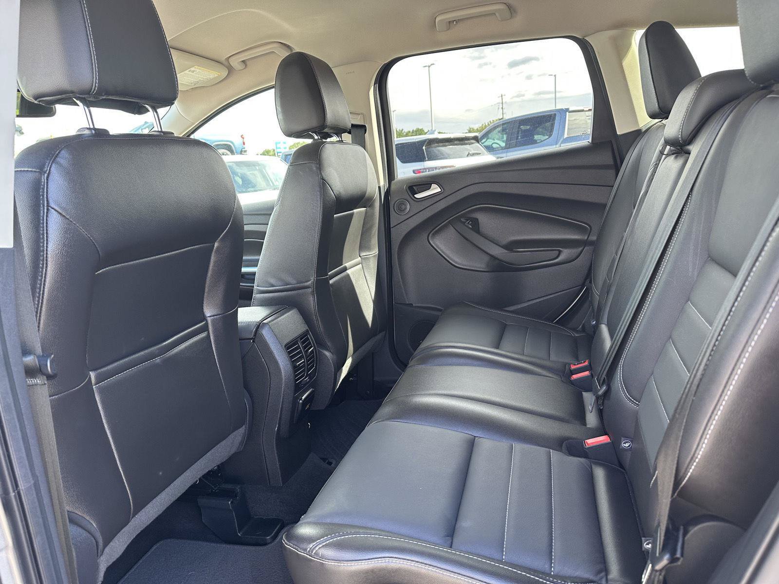 Used 2016 Ford Escape Titanium w/ Equipment Group 301A AWD/4WD image 17
