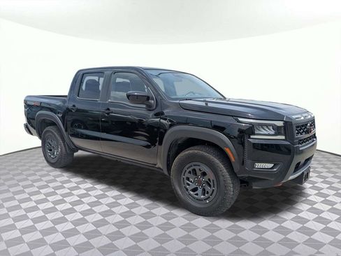 Used 2026 Nissan Frontier PRO-4X AWD/4WD image 2