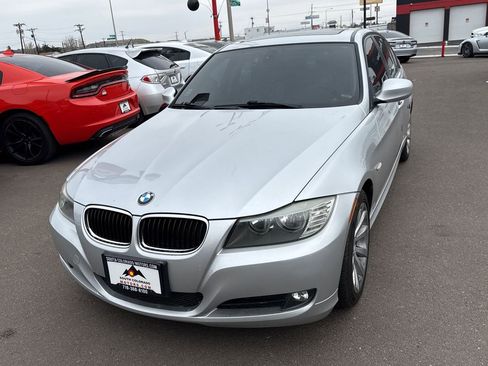 Used 2011 BMW 328i Sedan image 3