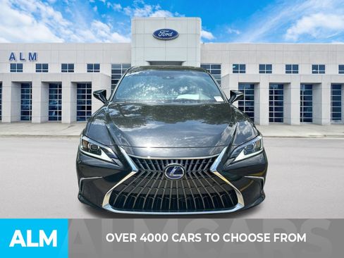 Used 2022 Lexus ES 300h w/ Premium Package FWD image 2