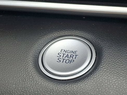 Used 2023 Hyundai Elantra SEL FWD image 23