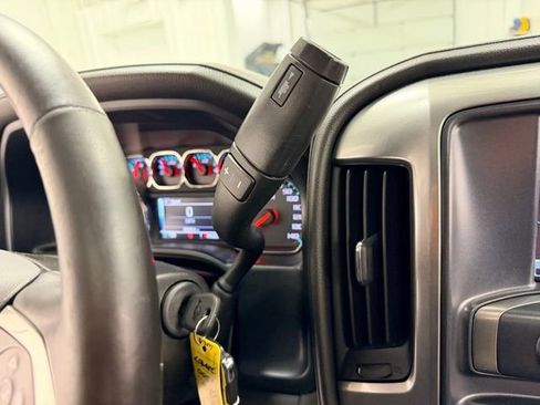 Used 2018 Chevrolet Silverado 1500 LTZ Z71 w/ Redline Edition AWD/4WD image 15