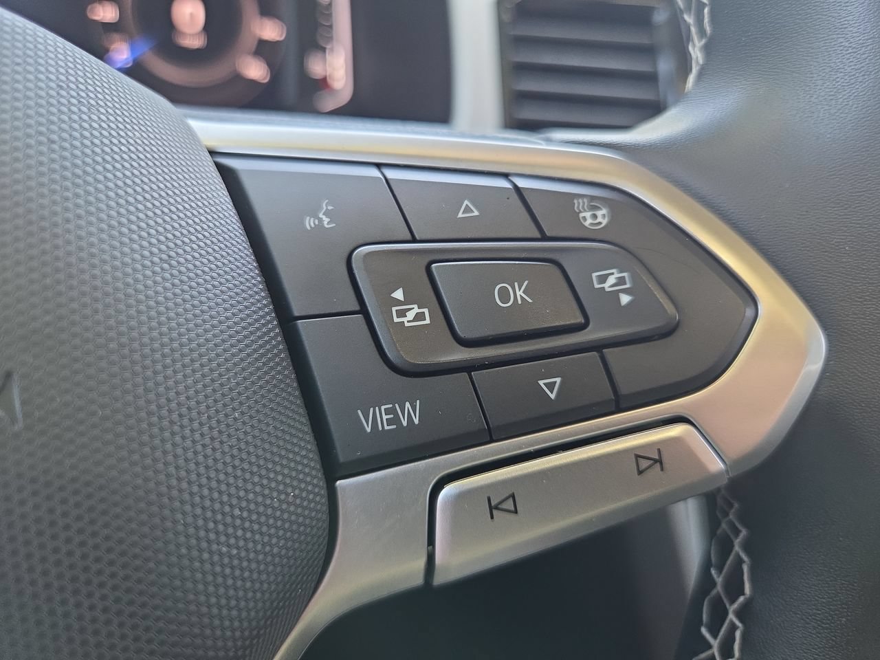 Used 2022 Volkswagen Atlas SEL AWD/4WD image 36