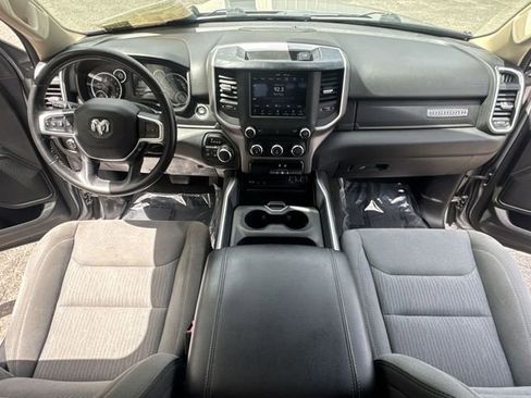 Used 2019 RAM 1500 Big Horn AWD/4WD image 9