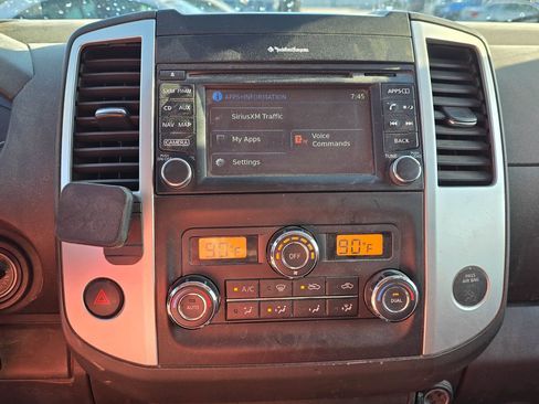 Used 2016 Nissan Frontier PRO-4X AWD/4WD image 16