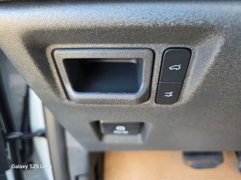 New 2026 Ford Expedition Active image 30