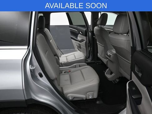 Used 2018 Toyota Highlander Limited AWD/4WD image 36